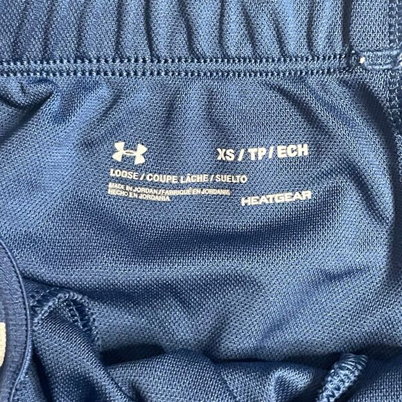 Under Armour Shorts women’s running shorts size XS - Picture 3 of 4